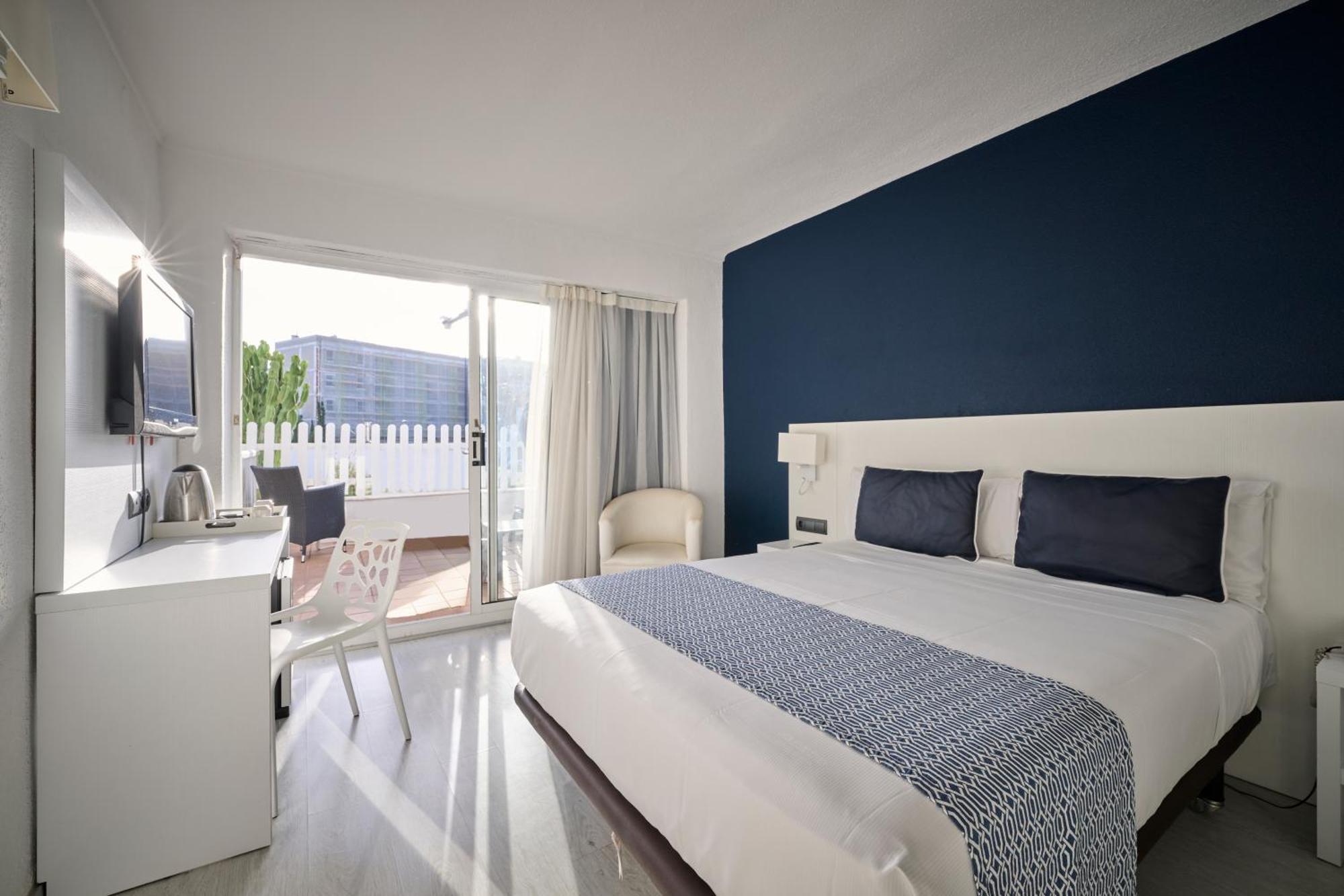 Hotel Catalonia Del Mar - Adults Only Cala Bona  Exteriér fotografie